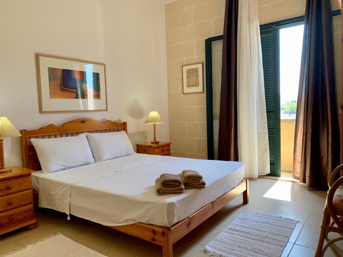 Appartamento Tal-Mirakli Għarb Esterno foto