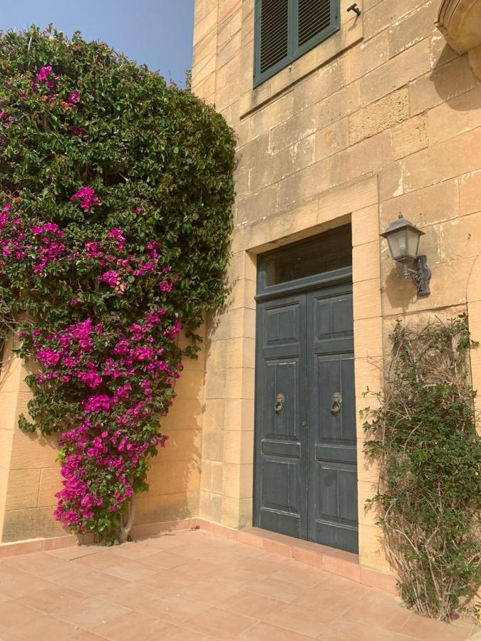 Appartamento Tal-Mirakli Għarb Esterno foto