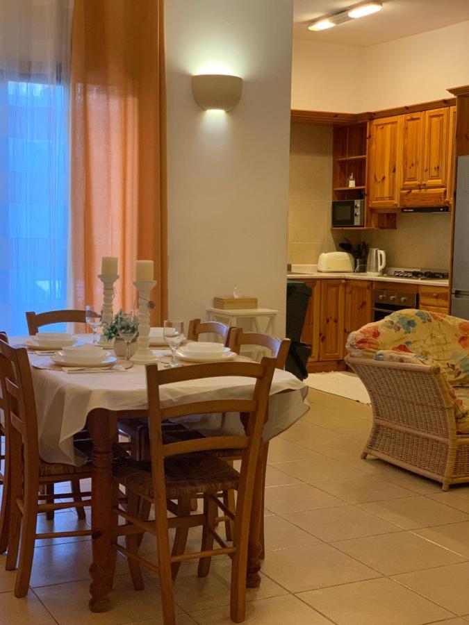 Appartamento Tal-Mirakli Għarb Esterno foto