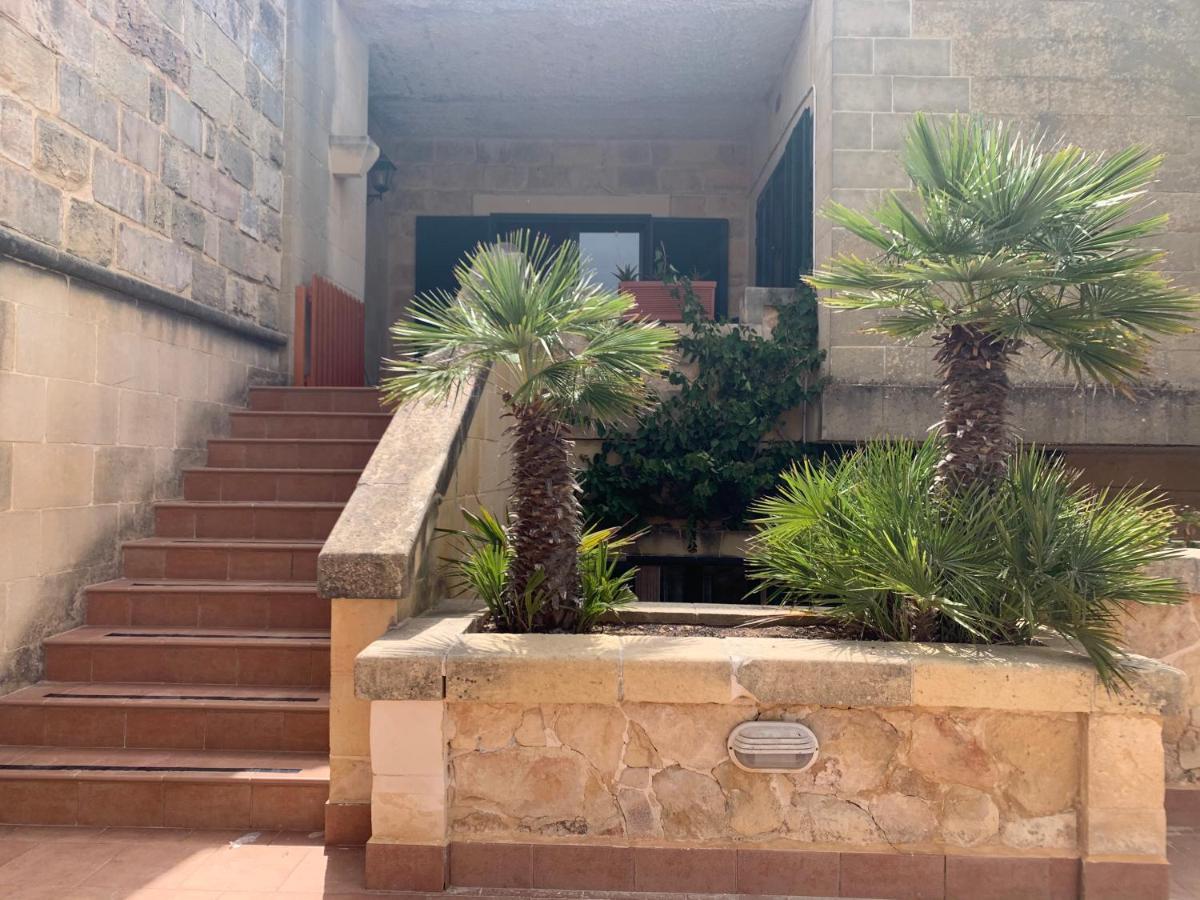Appartamento Tal-Mirakli Għarb Esterno foto