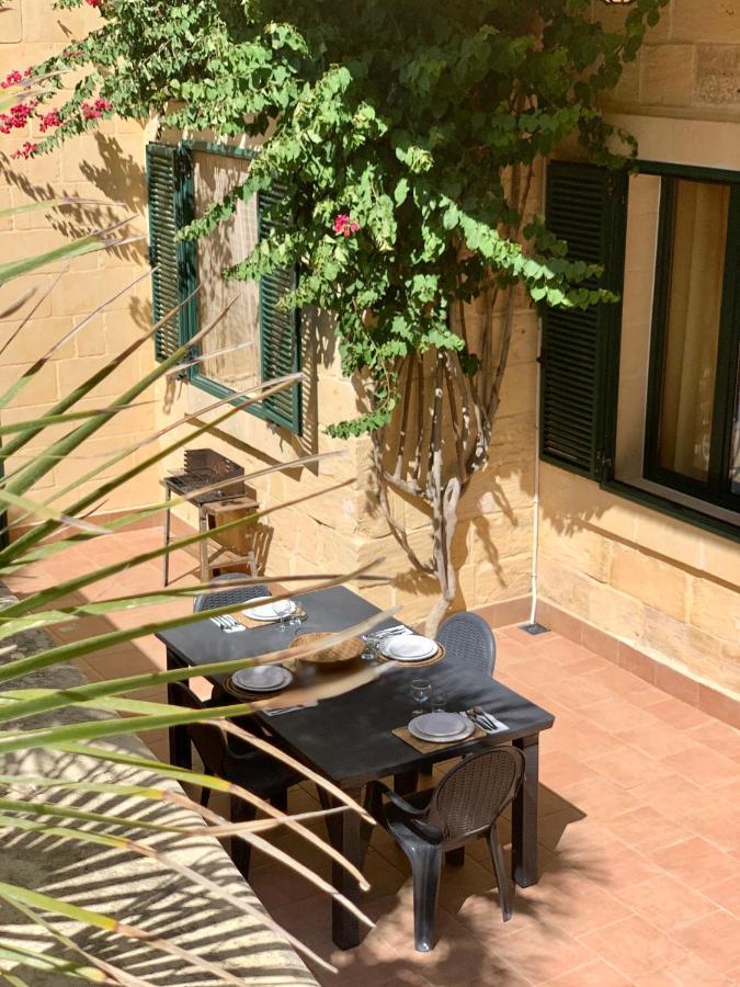 Appartamento Tal-Mirakli Għarb Esterno foto